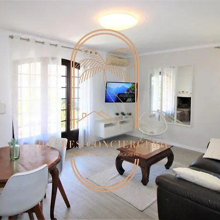 Apartment Hyeres-centre Coquet T3 Wifi Parking Clim Salon By Hc Hyeres